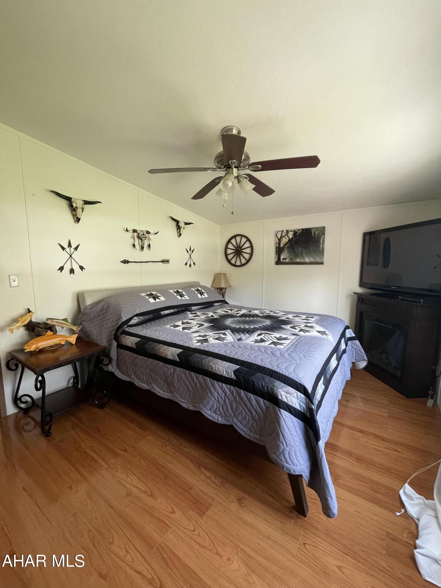 Laurel Woods - Residential