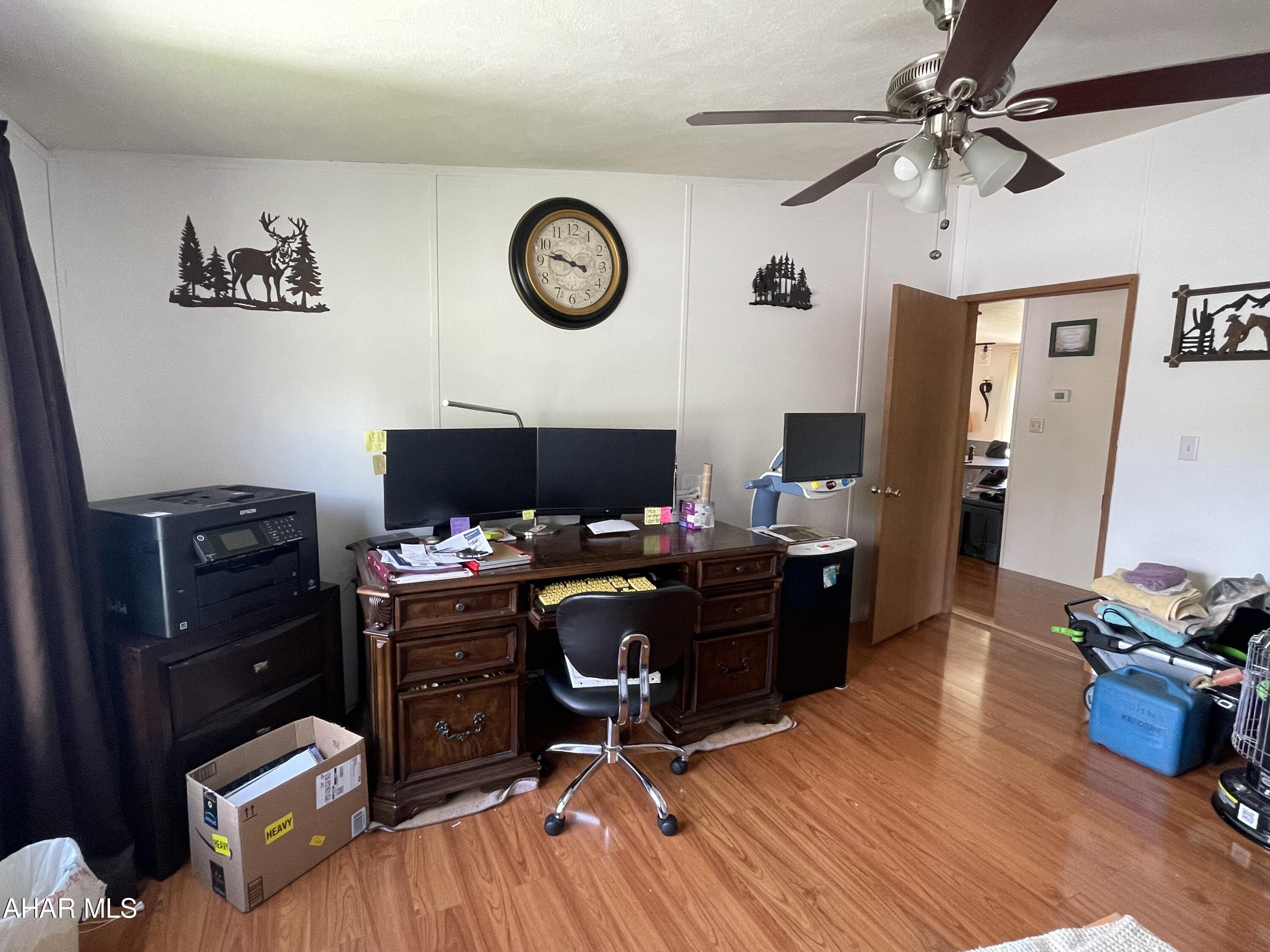 Laurel Woods - Residential