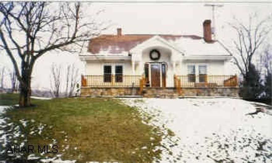 1 story 2 bedroom house.