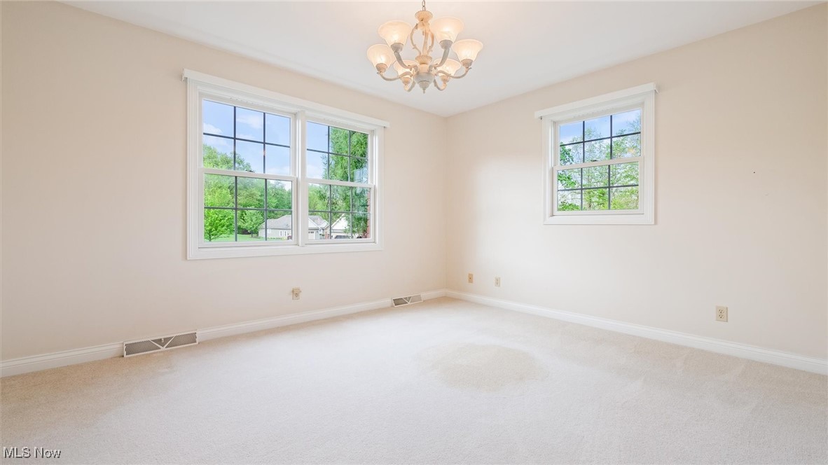 5365 Pine Valley Drive, Zanesville, Ohio image 18