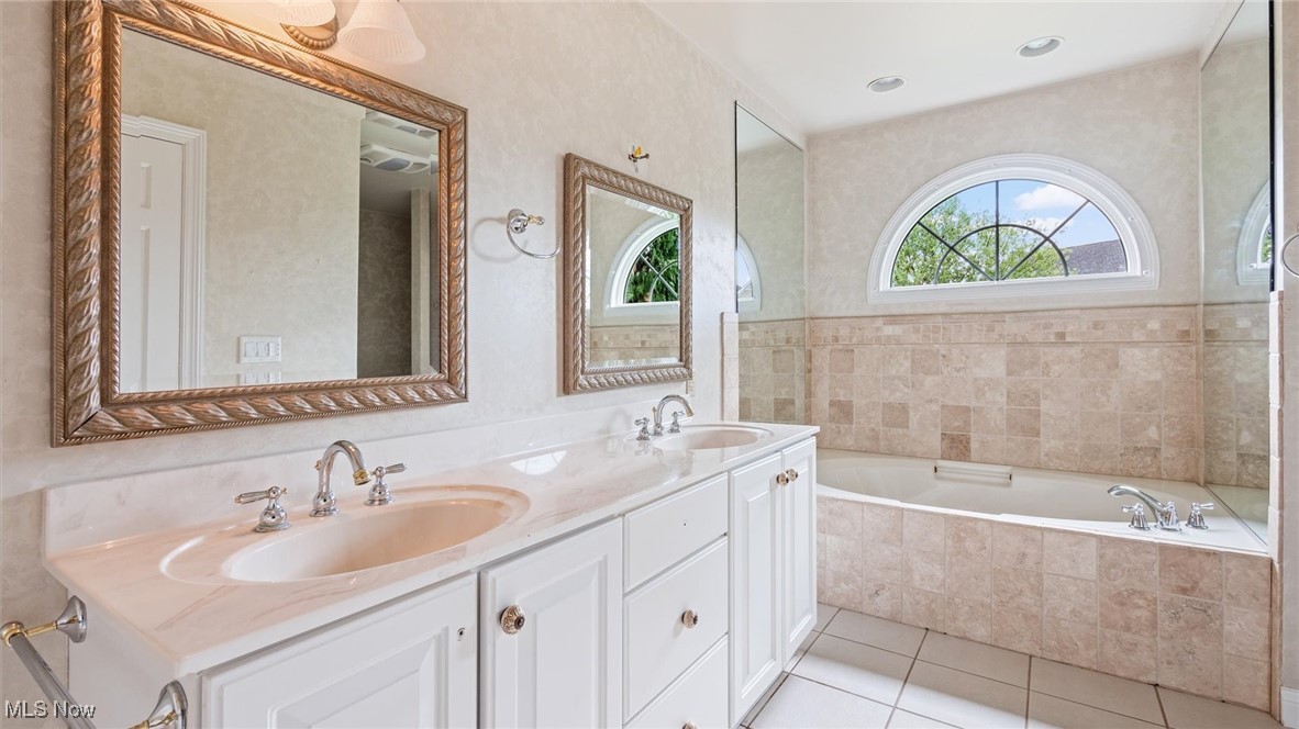 5365 Pine Valley Drive, Zanesville, Ohio image 15