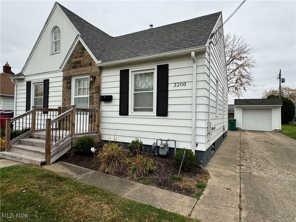 3208 Wilson Avenue, Ashtabula, Ohio image 2