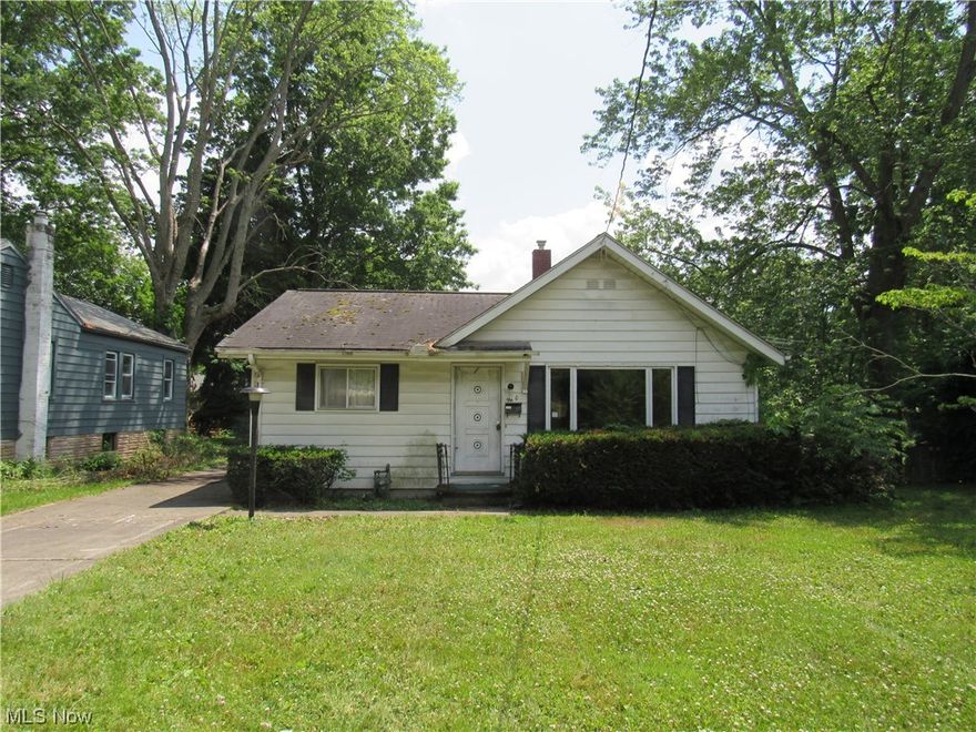 One floor living at its best!  There is natural woodwork throughout.  There is a basement mainly fr storage.  There is a over sized garage for someone's work shop or cars.  This is a great opportunity.