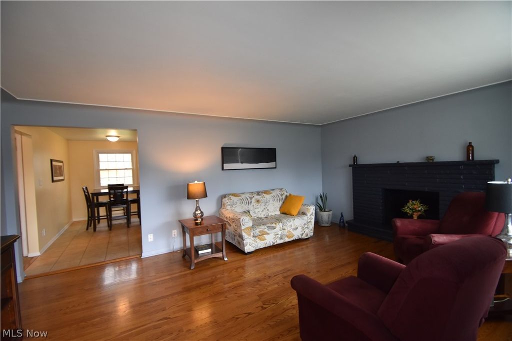 Photo of 1038 Zander Drive, Youngstown, OH 44511 (MLS # 5192494)