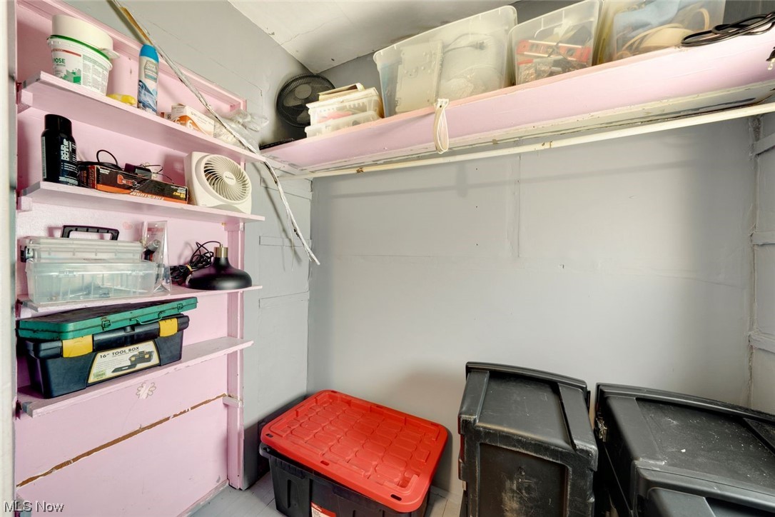 James M Hoyts - Residential