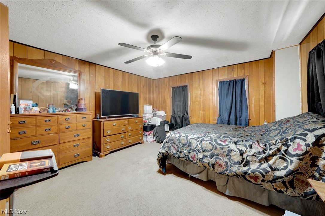 James M Hoyts - Residential