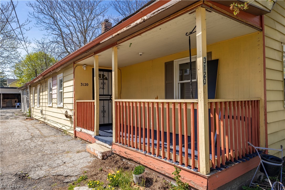 James M Hoyts - Residential