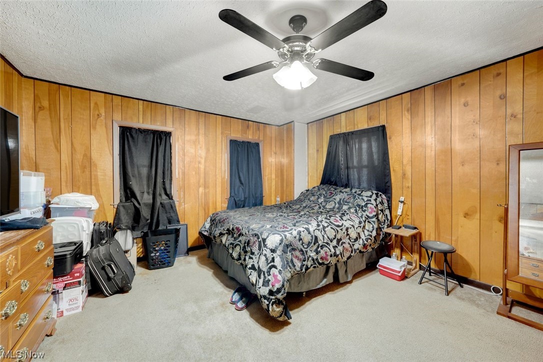 James M Hoyts - Residential