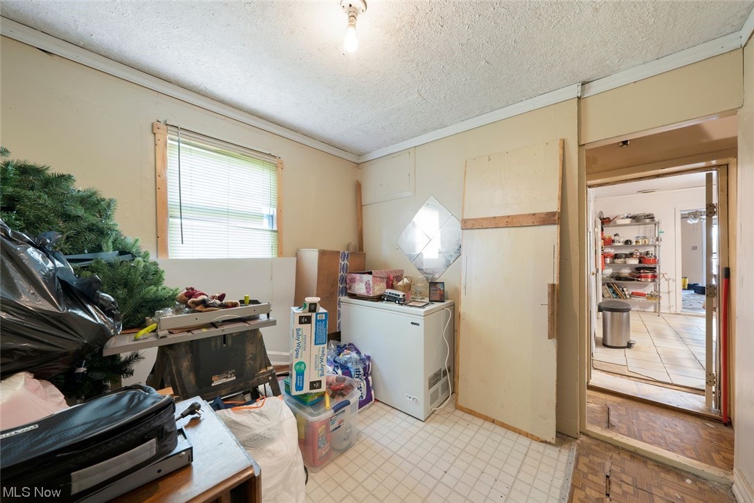 James M Hoyts - Residential