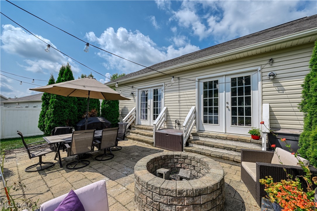 Kent, Ohio 44240, United States, 2 Bedrooms Bedrooms, ,3 BathroomsBathrooms,Residential,Active,169836