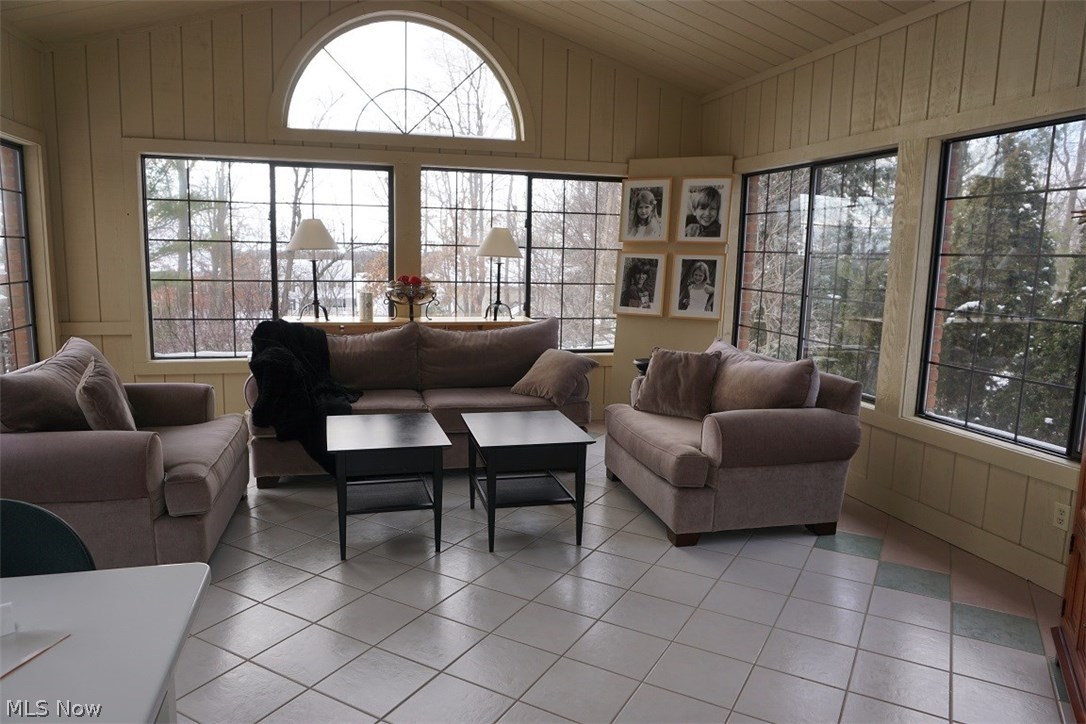 Foxchase Hills - Residential