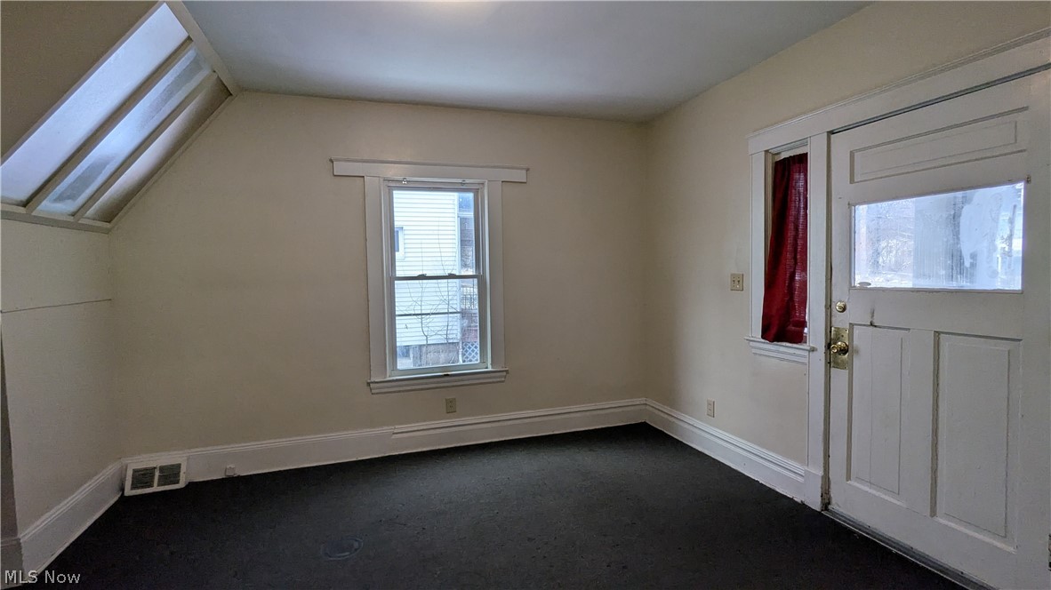 City/Youngstown - Residential Income