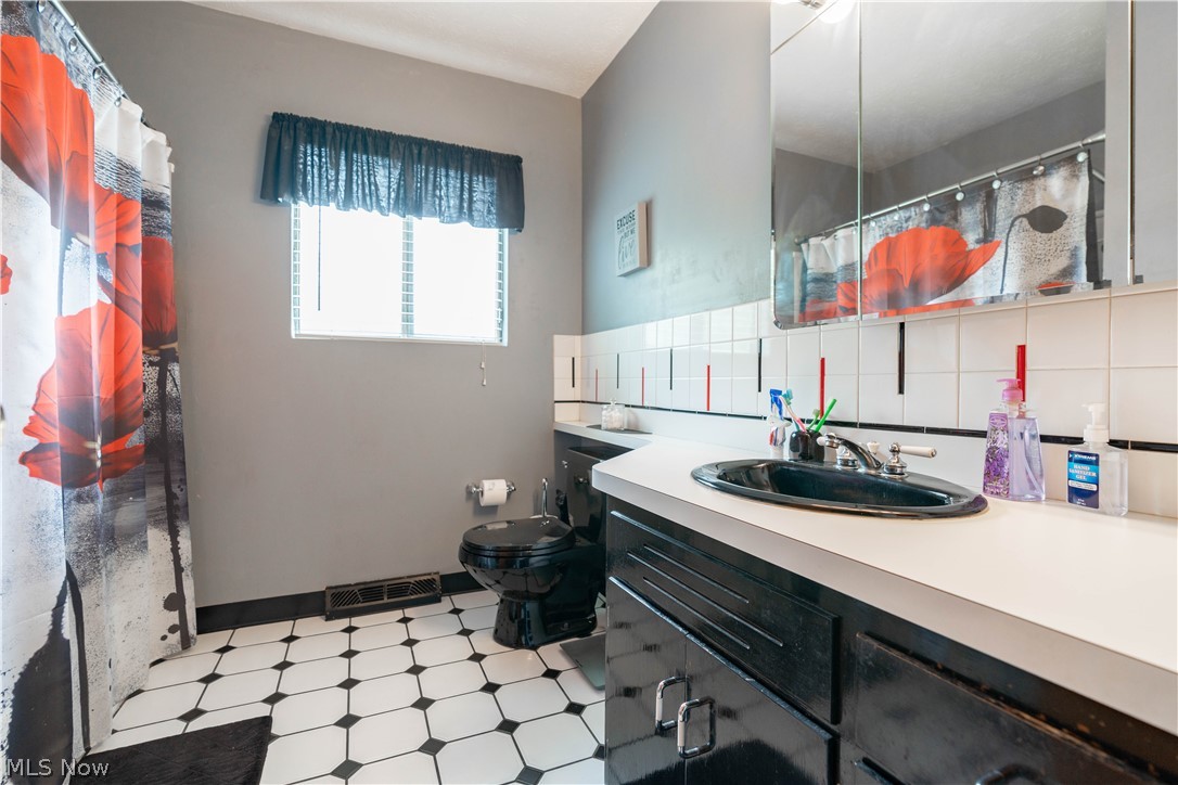 Colonial Hills - Residential