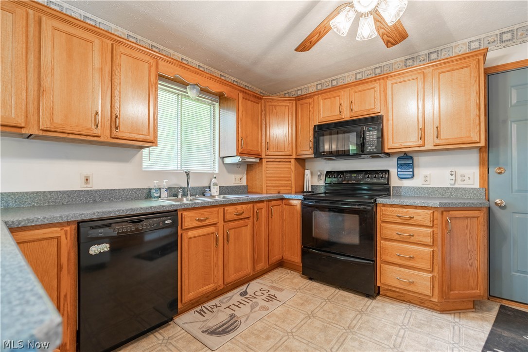 Colonial Hills - Residential