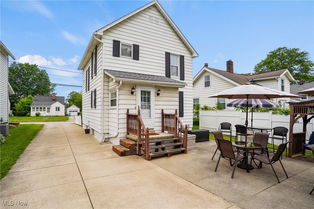 2049 Cook Street, Cuyahoga Falls, Ohio image 30