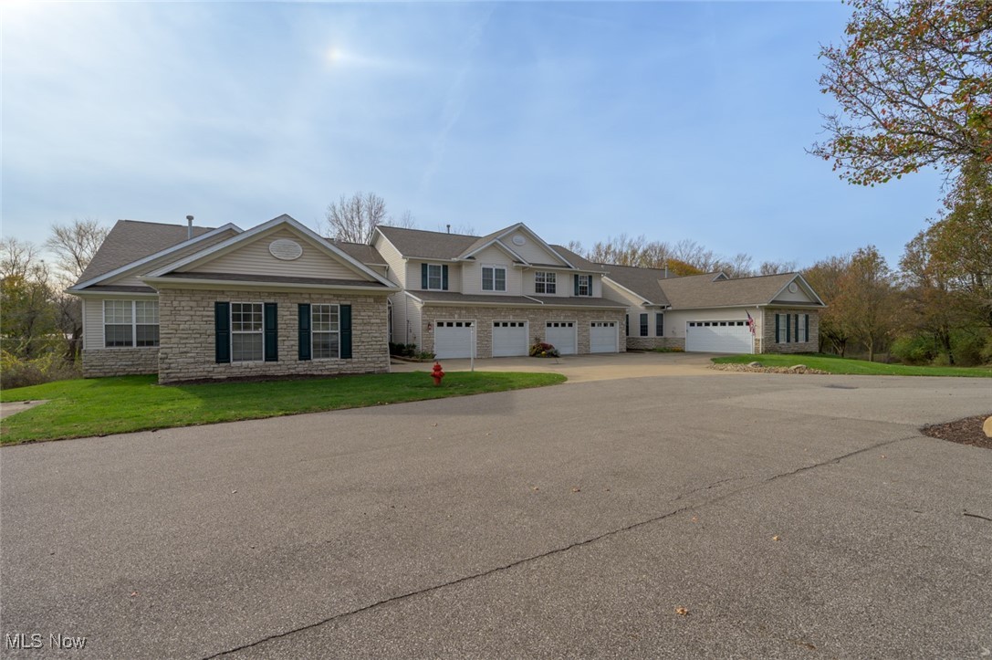 77 Falls River Drive, Munroe Falls, Ohio image 2