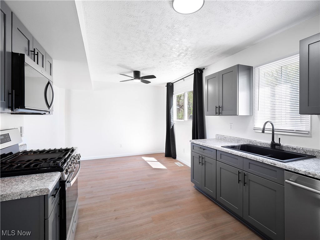2130 Randall Street, Lorain, Ohio image 17