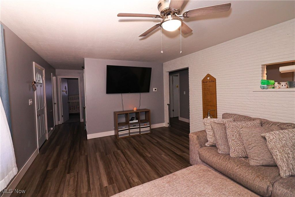 Photo of 1128 Myrtle Avenue, Ashtabula, OH 44004 (MLS # 5175563)