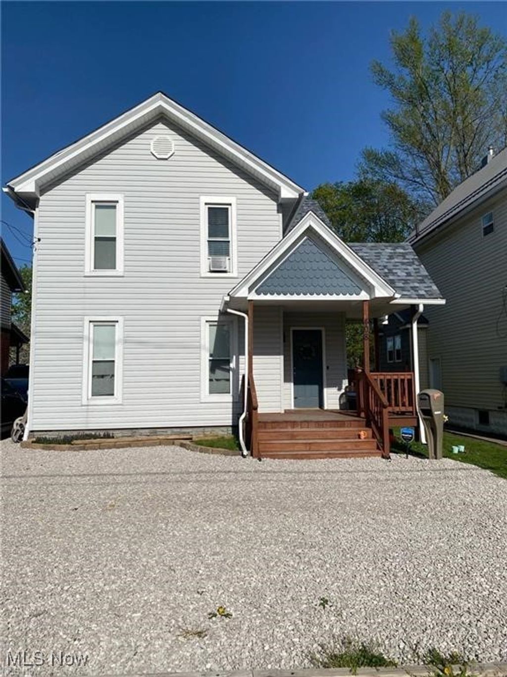 Photo of 408 Broad State Rd 7 Street, Conneaut, OH 44030 (MLS # 5167565)