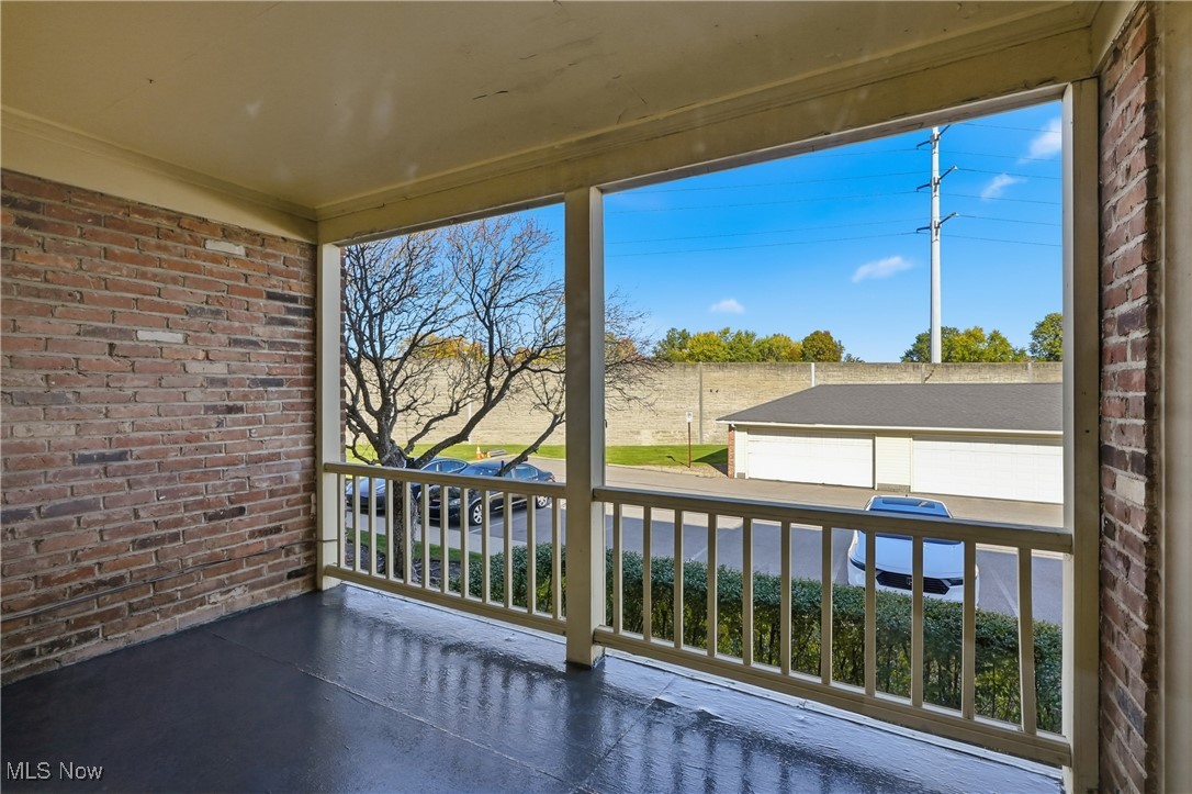 Georgetown/Lyndhurstcondo - Residential