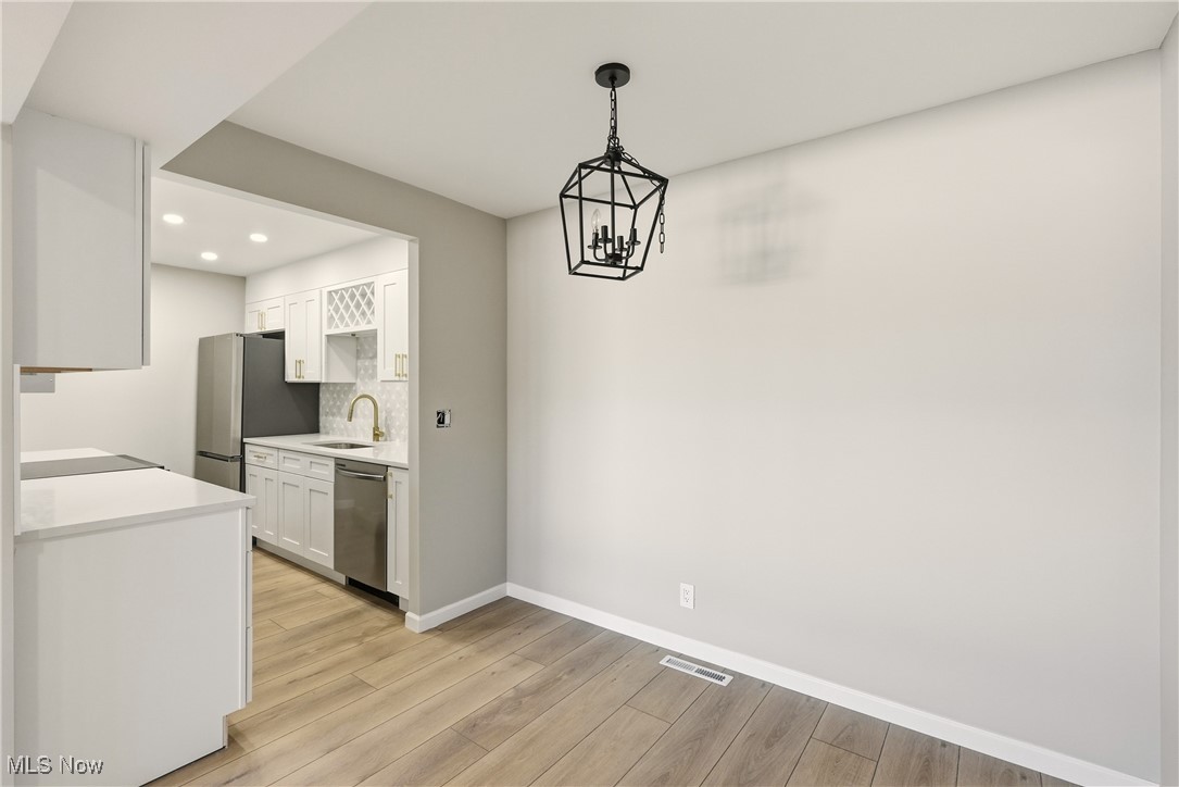 Georgetown/Lyndhurstcondo - Residential