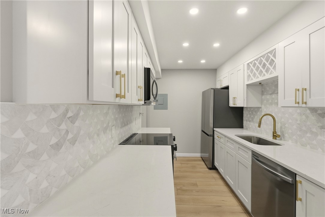 Georgetown/Lyndhurstcondo - Residential