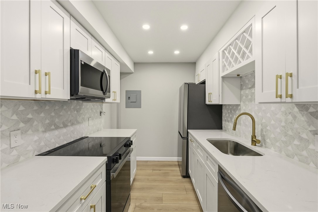 Georgetown/Lyndhurstcondo - Residential