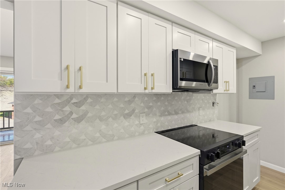 Georgetown/Lyndhurstcondo - Residential