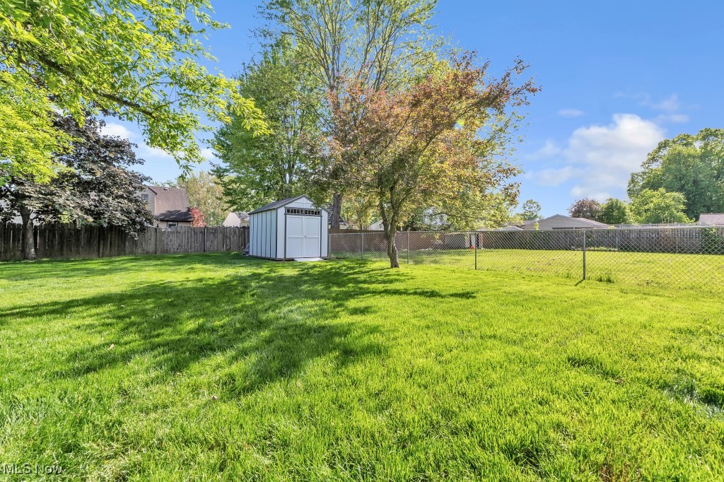 461 Xavier Street, Elyria, Ohio image 19