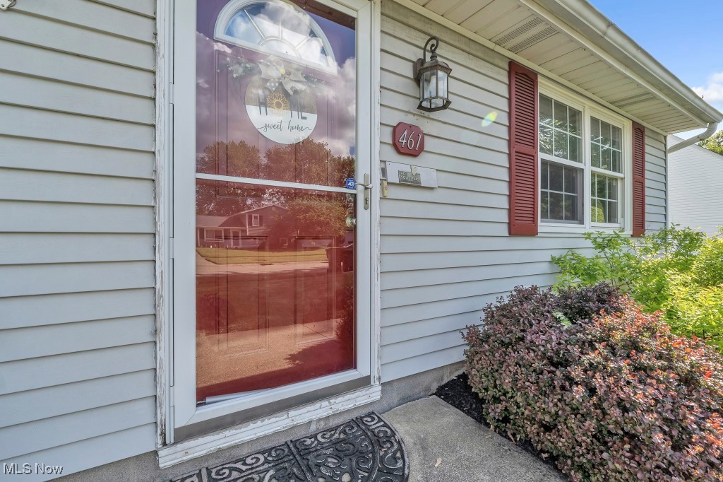 461 Xavier Street, Elyria, Ohio image 11