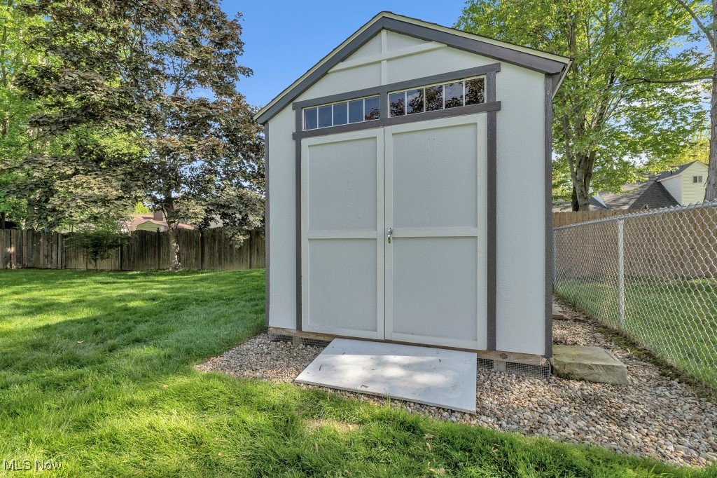 461 Xavier Street, Elyria, Ohio image 13