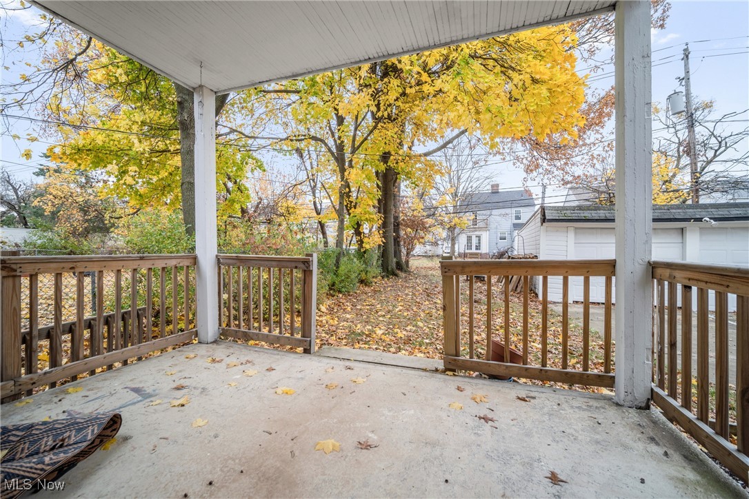 University Heights, Ohio 44118, United States, 3 Bedrooms Bedrooms, ,2 BathroomsBathrooms,Residential,Contingent,30389