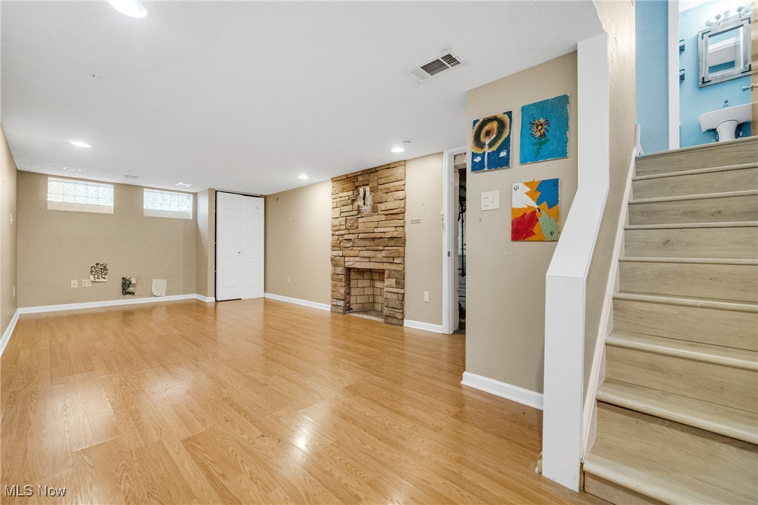 University Heights, Ohio 44118, United States, 3 Bedrooms Bedrooms, ,2 BathroomsBathrooms,Residential,Contingent,30389