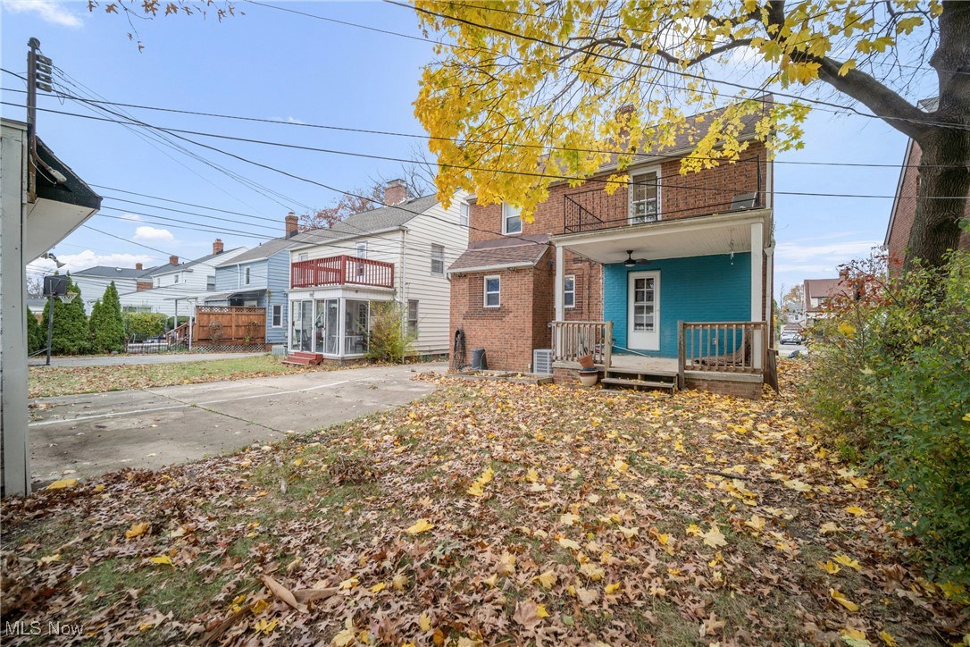 University Heights, Ohio 44118, United States, 3 Bedrooms Bedrooms, ,2 BathroomsBathrooms,Residential,Contingent,30389