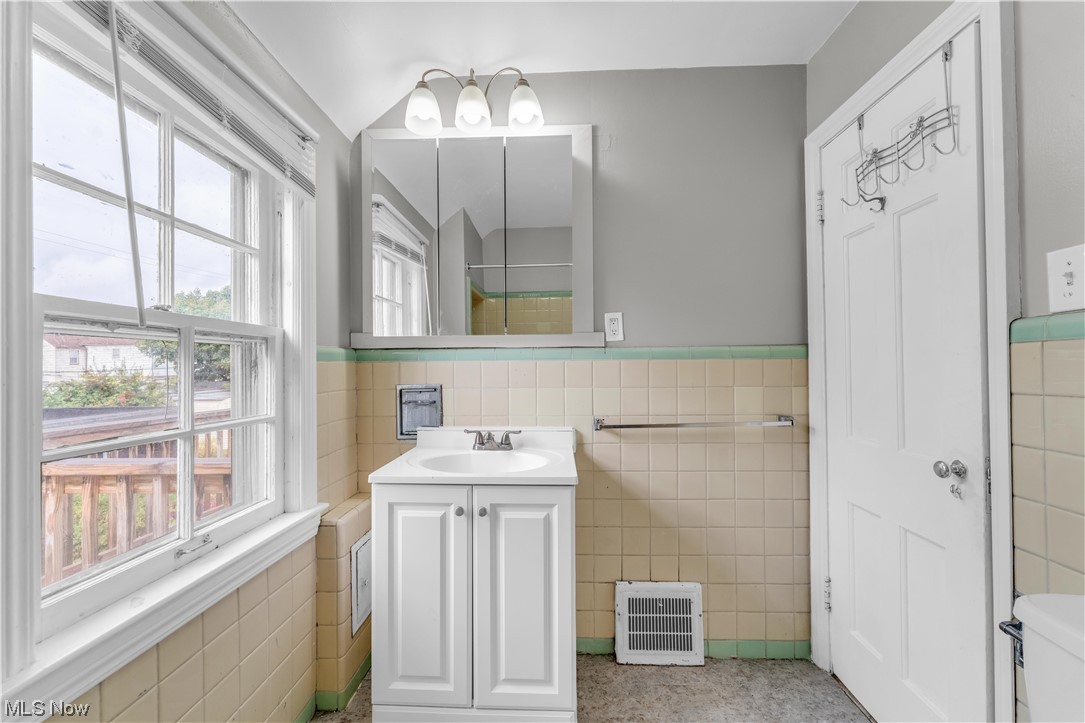 Van Sweringen Co 21 - Residential Lease