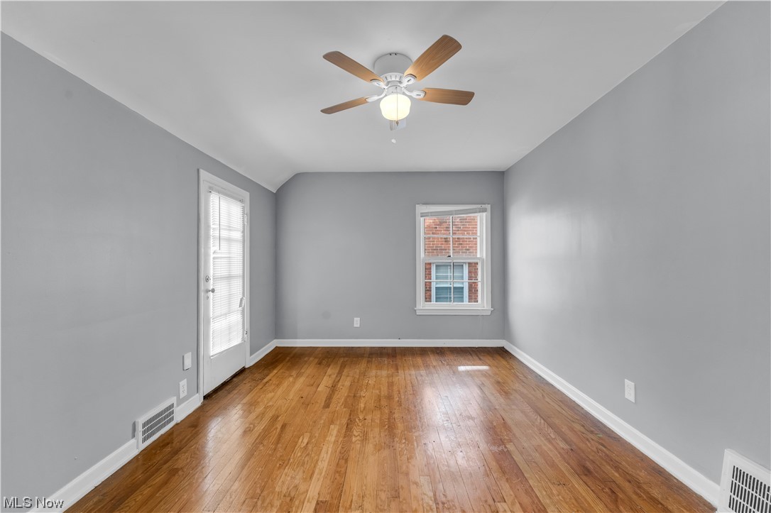 Van Sweringen Co 21 - Residential Lease