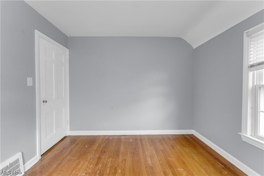 Van Sweringen Co 21 - Residential Lease