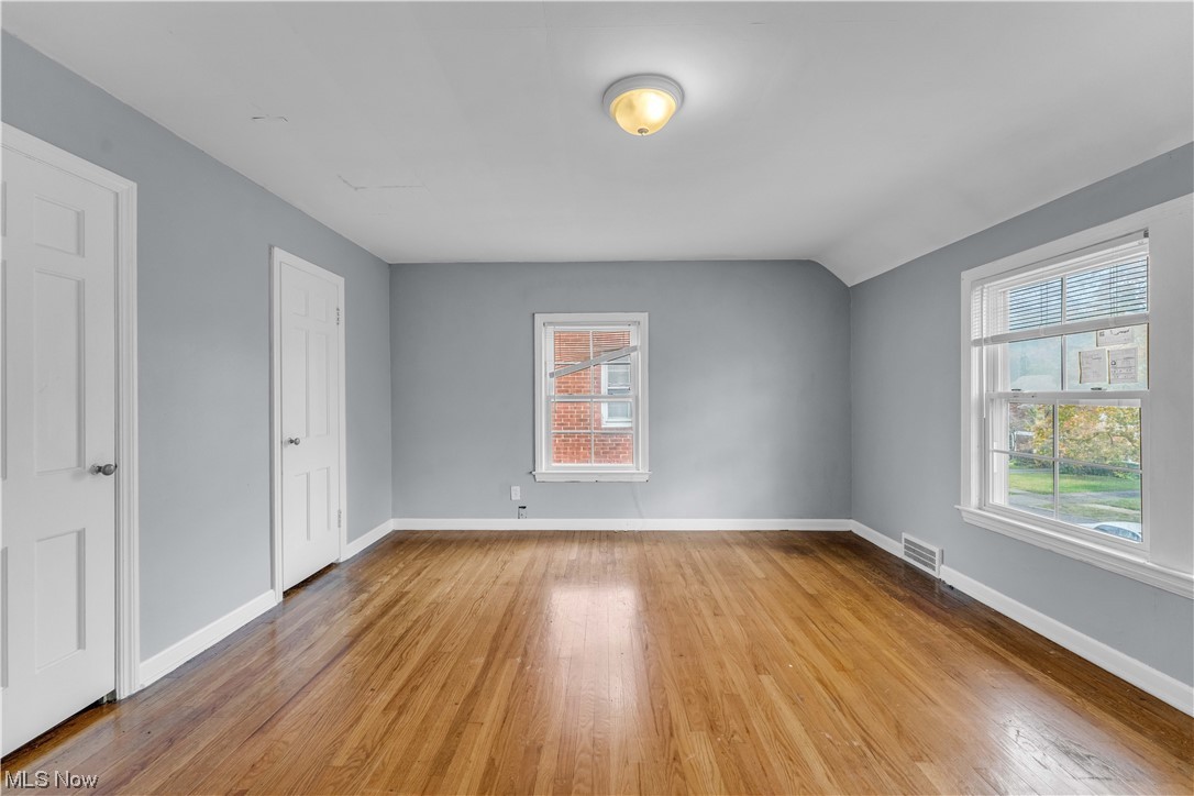 Van Sweringen Co 21 - Residential Lease