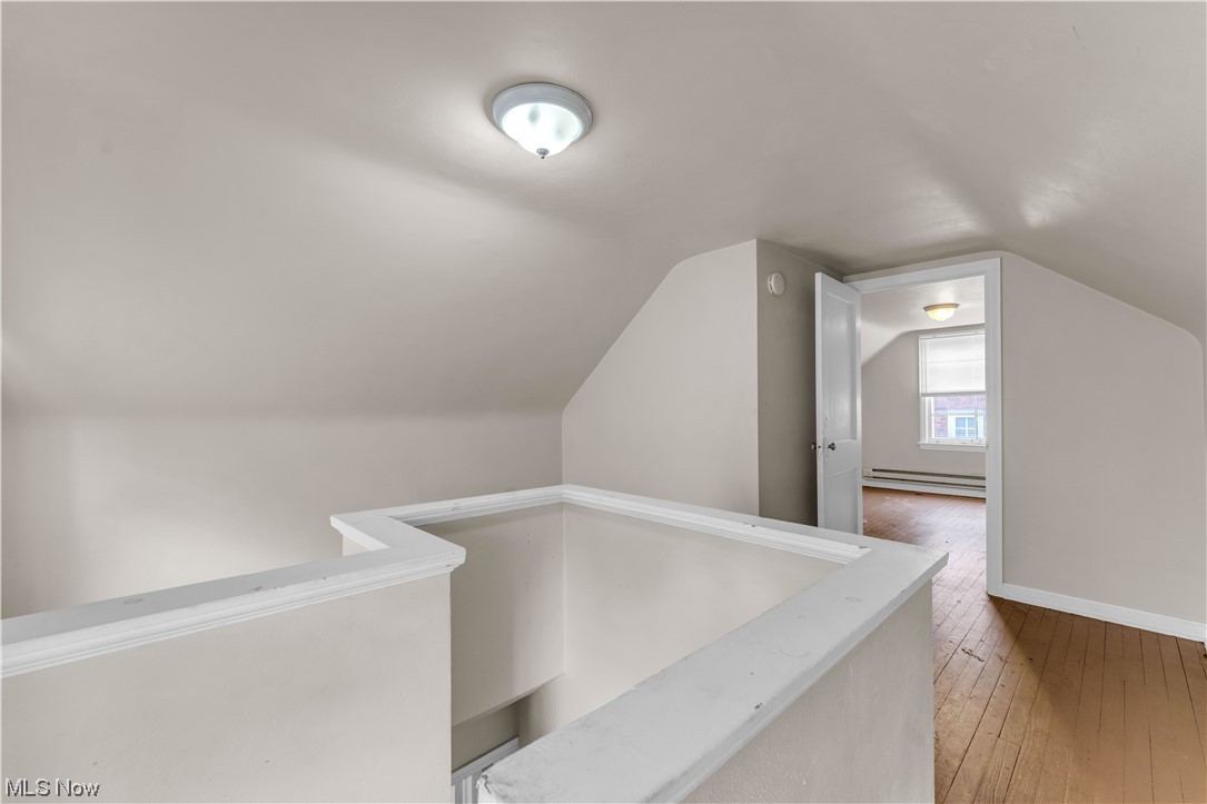 Van Sweringen Co 21 - Residential Lease