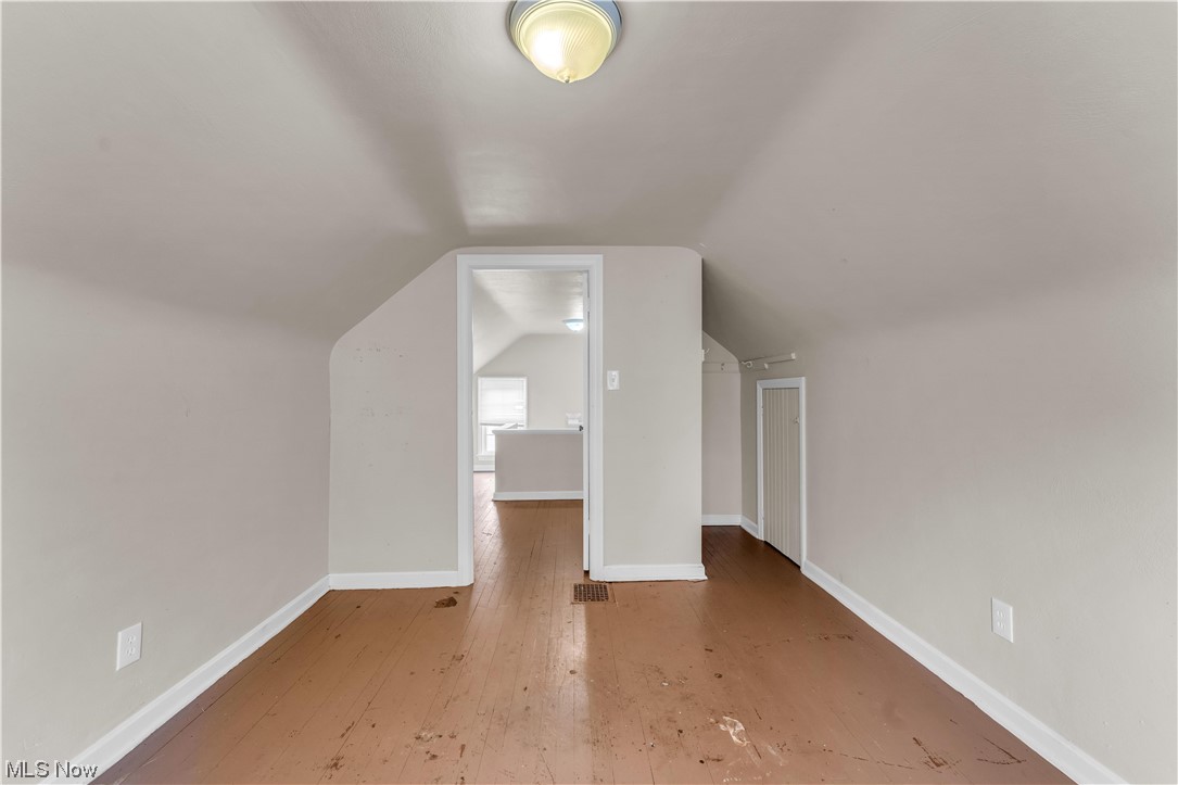 Van Sweringen Co 21 - Residential Lease