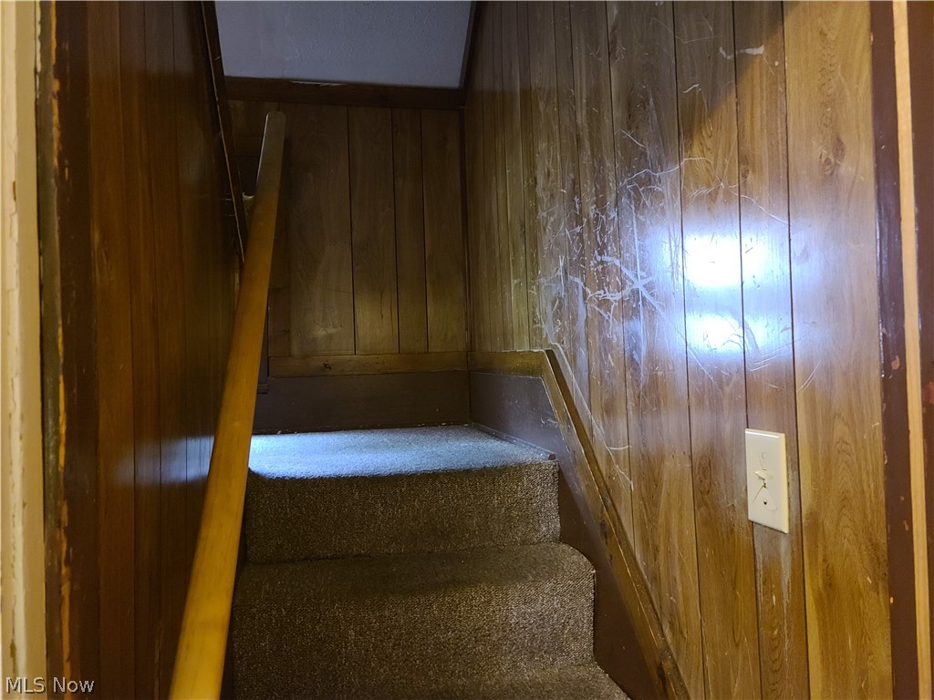 City/Akron - Residential Lease