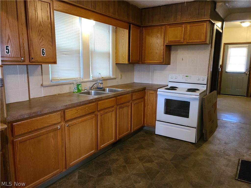 City/Akron - Residential Lease