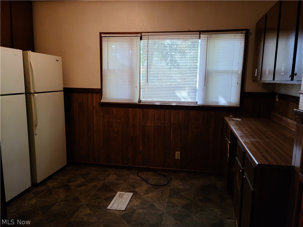 City/Akron - Residential Lease