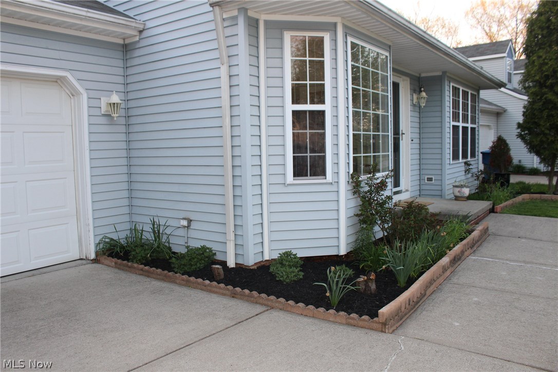 Ravine Blvd - Residential