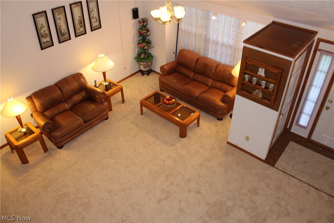 Ravine Blvd - Residential