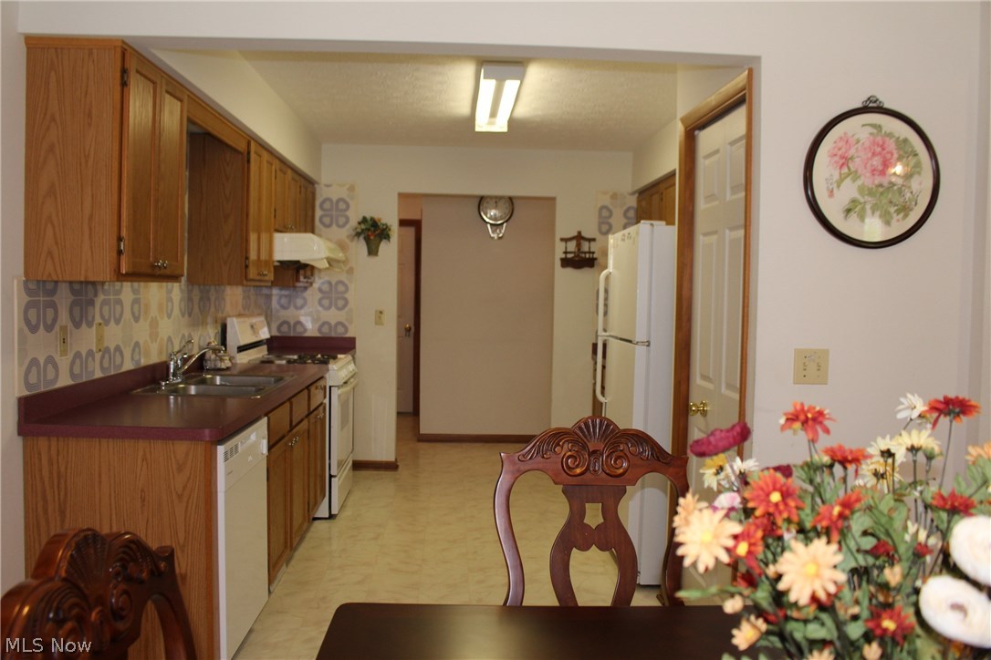 Ravine Blvd - Residential