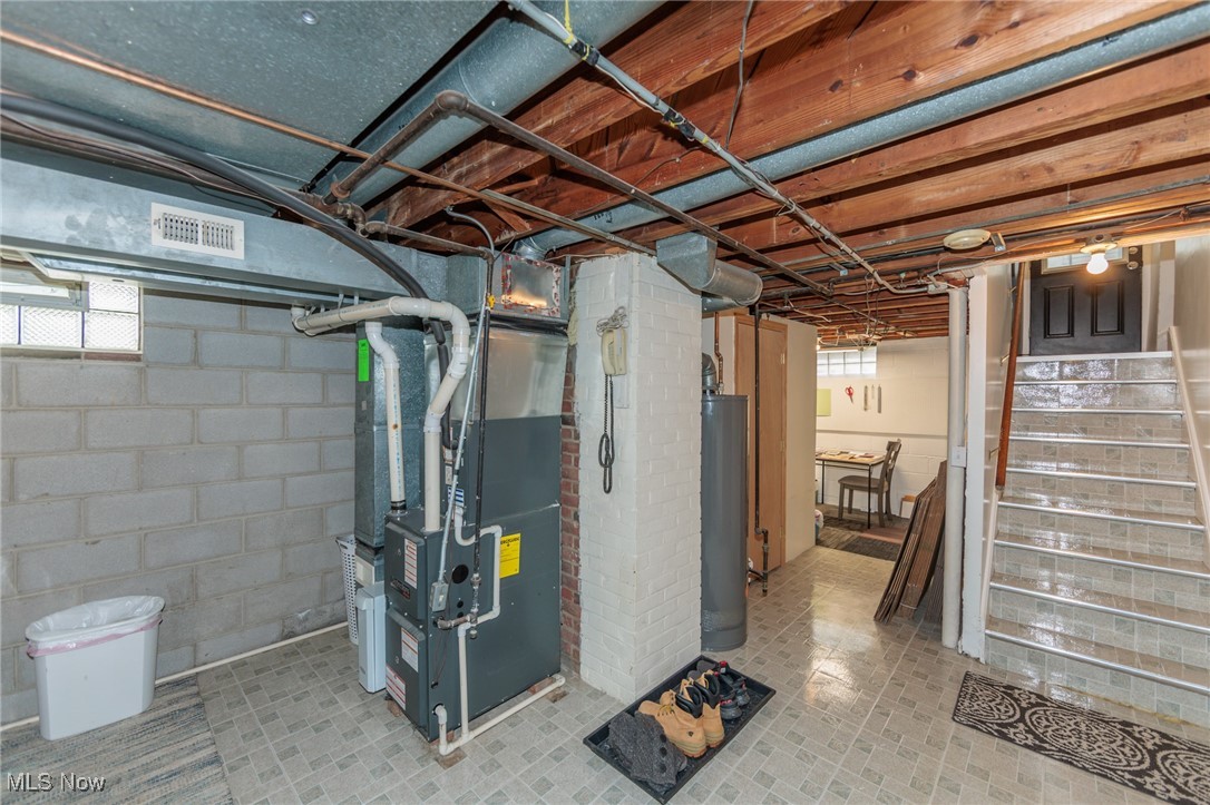 6260 Westminster Drive, Parma, Ohio image 35