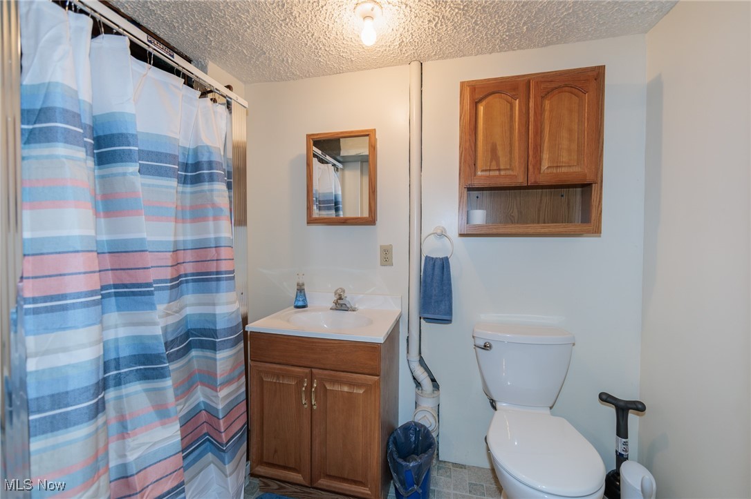 6260 Westminster Drive, Parma, Ohio image 33