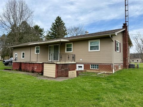 Tiny photo for 11455 Walnut Avenue NE, Alliance, OH 44601 (MLS # 5203216)