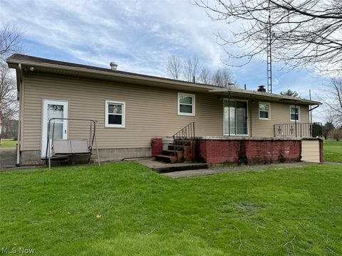 Tiny photo for 11455 Walnut Avenue NE, Alliance, OH 44601 (MLS # 5203216)